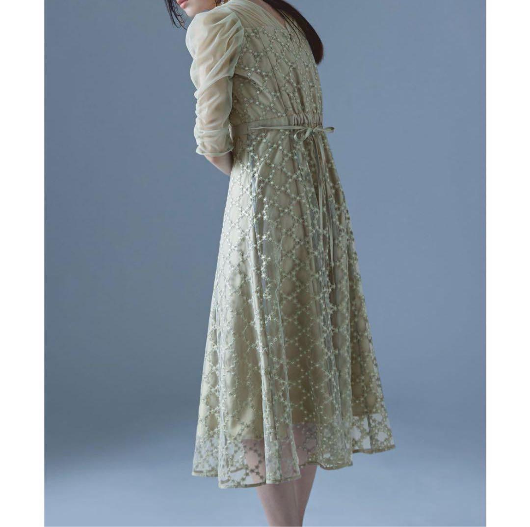 カ★新品タグ付き★ドリードール　フラワーエアリーレースドレス結婚式同窓会お呼ばれ