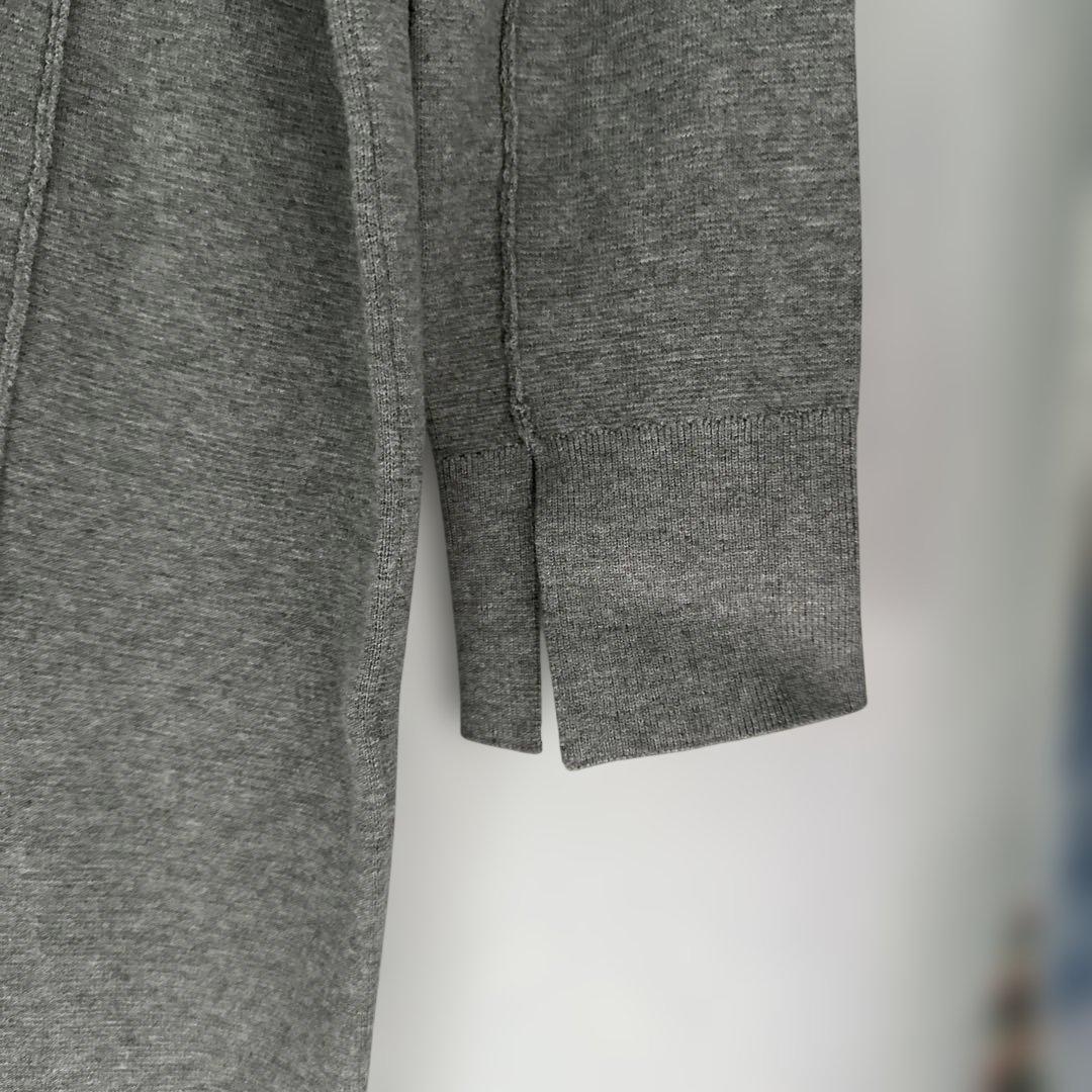 アンスリードグレー ニットロングワンピース 長袖 サイドスリット