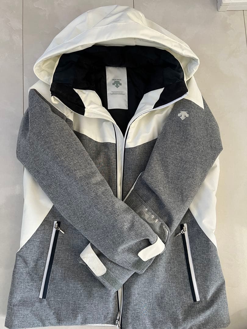 Mサイズ 防水スキーウェア グレー/ホワイト