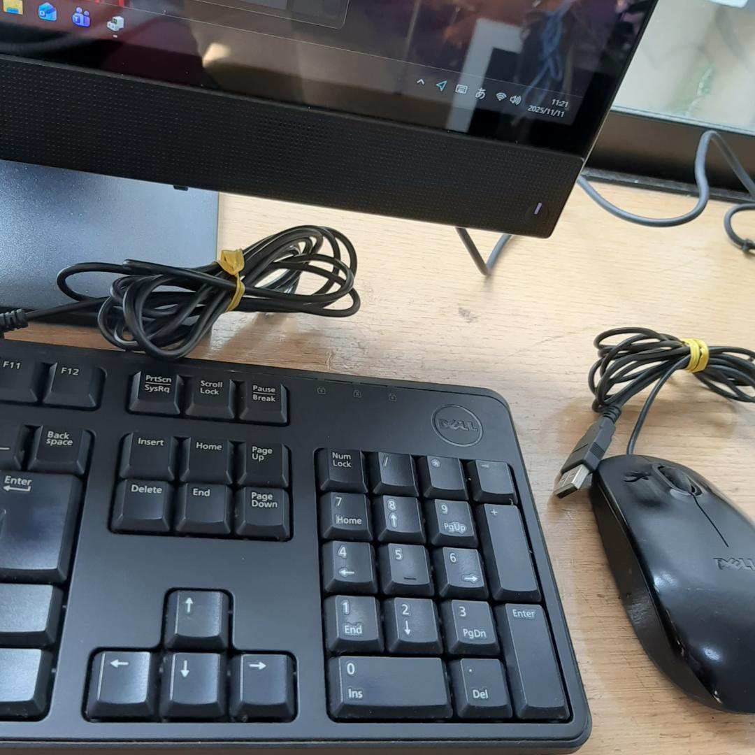 DELL タッチ液晶 8世代 i3 256G＋1.0T FHD