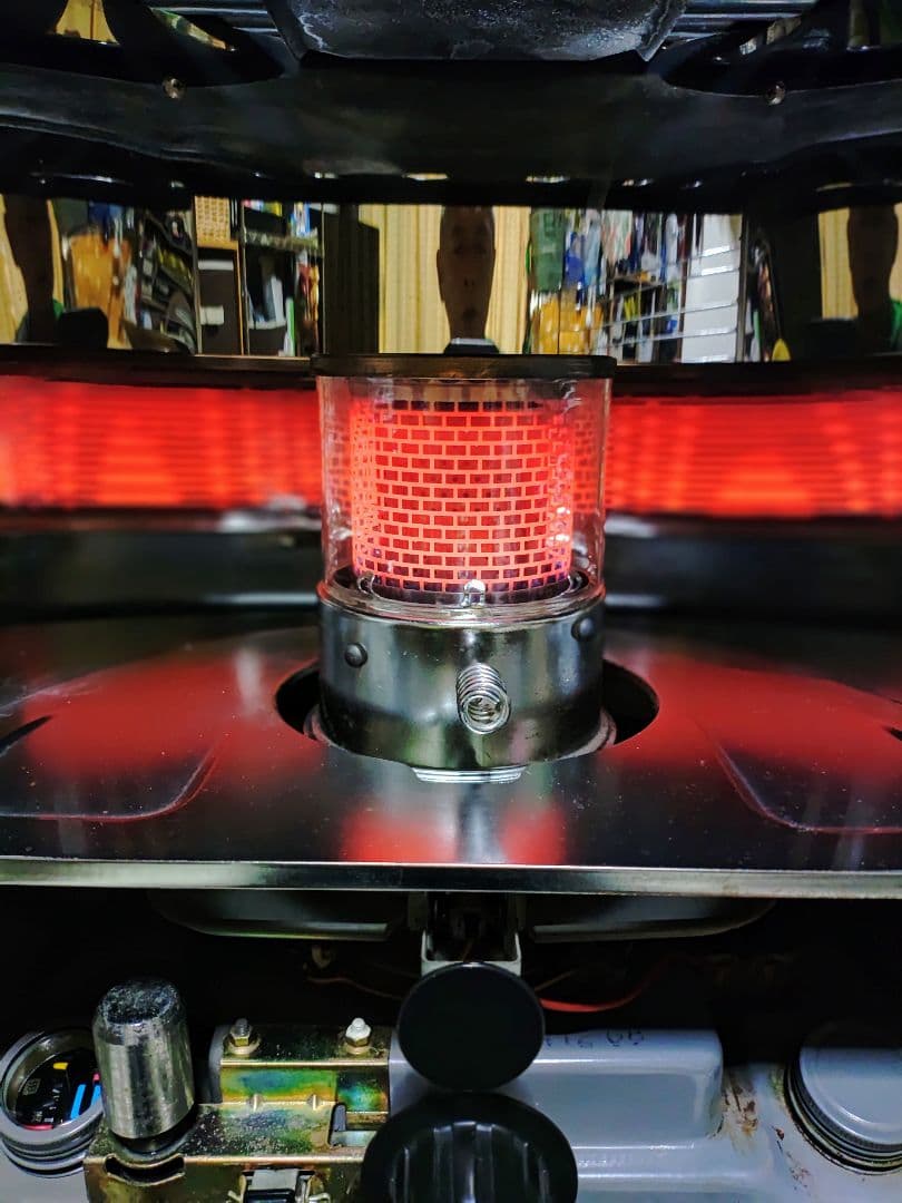 レトロ石油ストーブ　サンヨー石油ストーブOHR-H16A 小型石油ストーブ