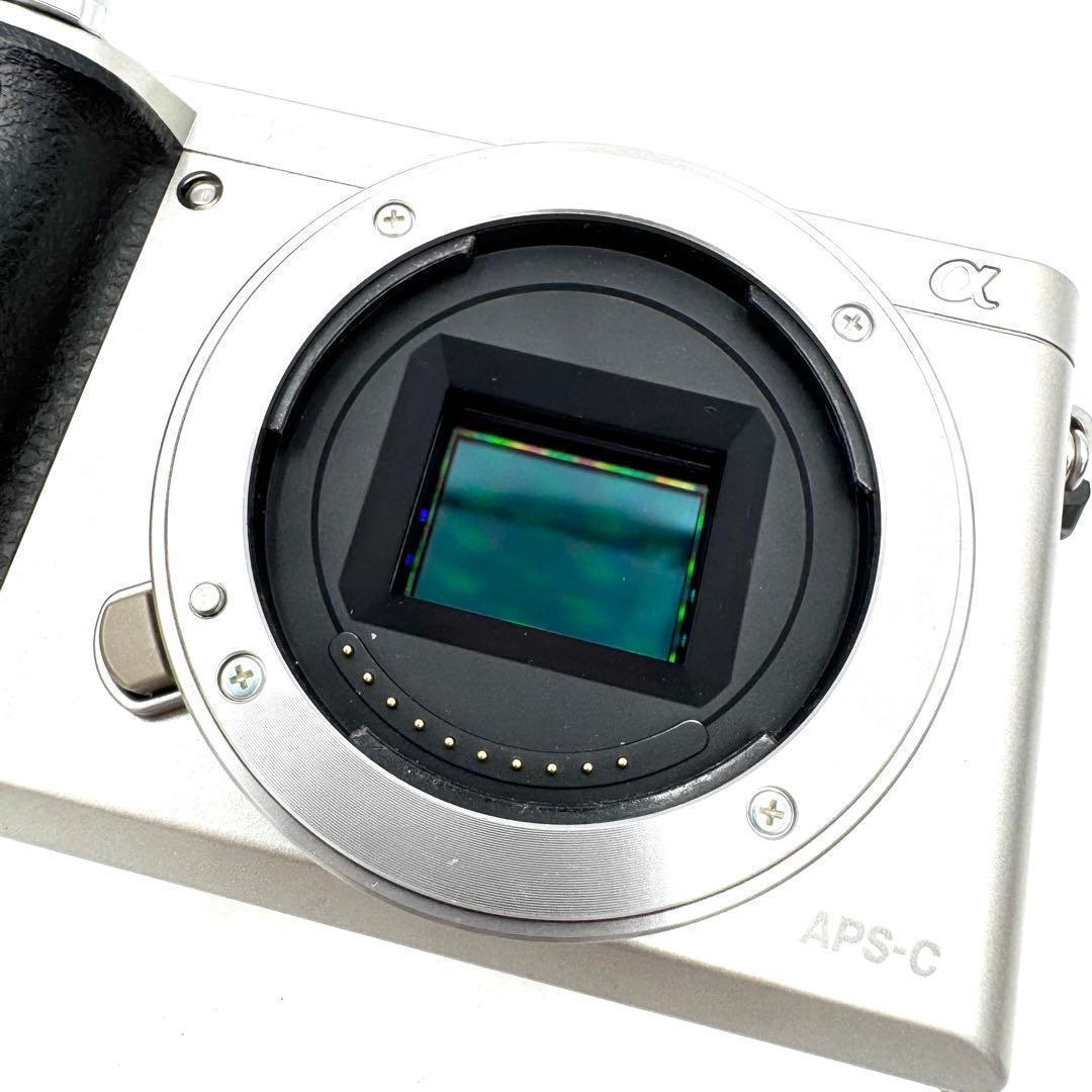 美品 Sony ソニー α6000 ダブルズームキット シルバー