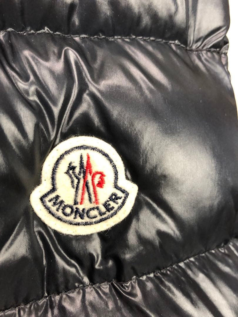 MONCLER フード付　ブラック　メンズ　ダウンベスト　XL 3 モンクレール