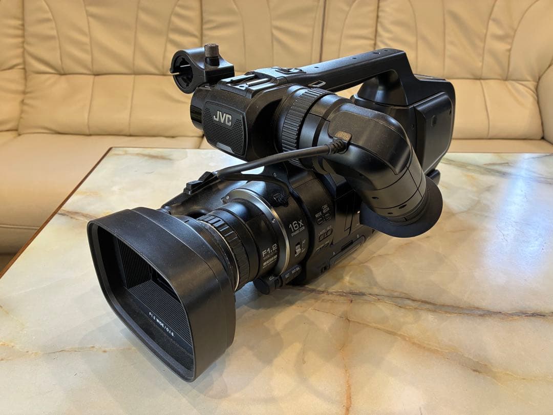 JVC ビデオカメラ JY-HM70 デマンド付