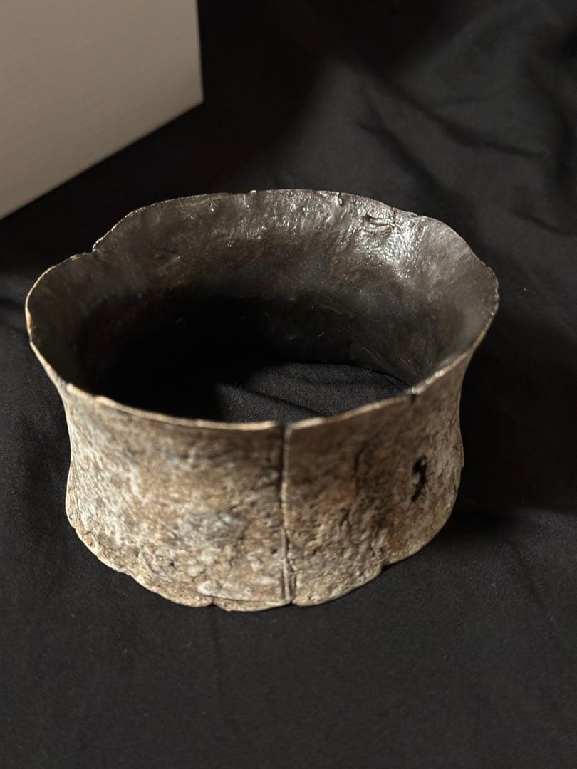 (新品JULIUS)の陶器ブレスレット　コムデギャルソン・アタッチメント