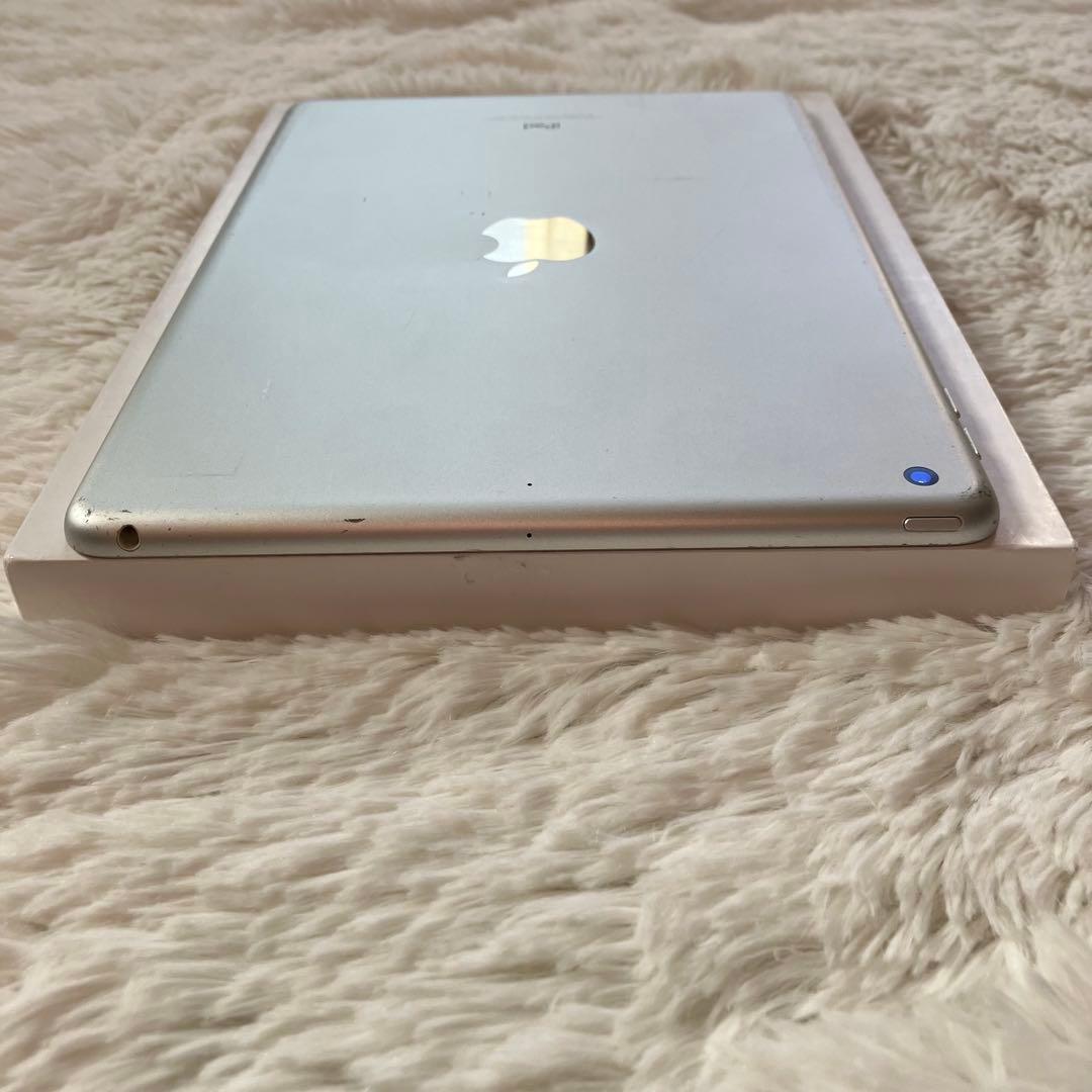 【完動品】iPad 第5世代 32GB 【すぐ発送】