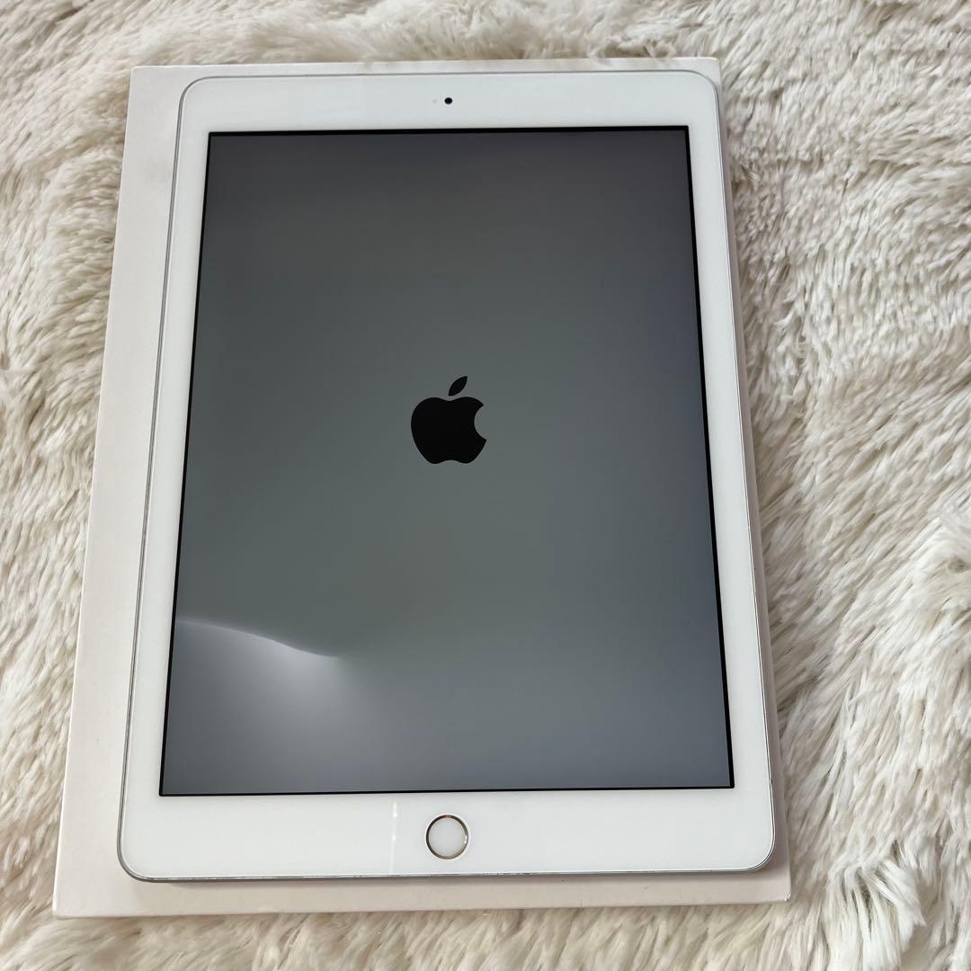 【完動品】iPad 第5世代 32GB 【すぐ発送】