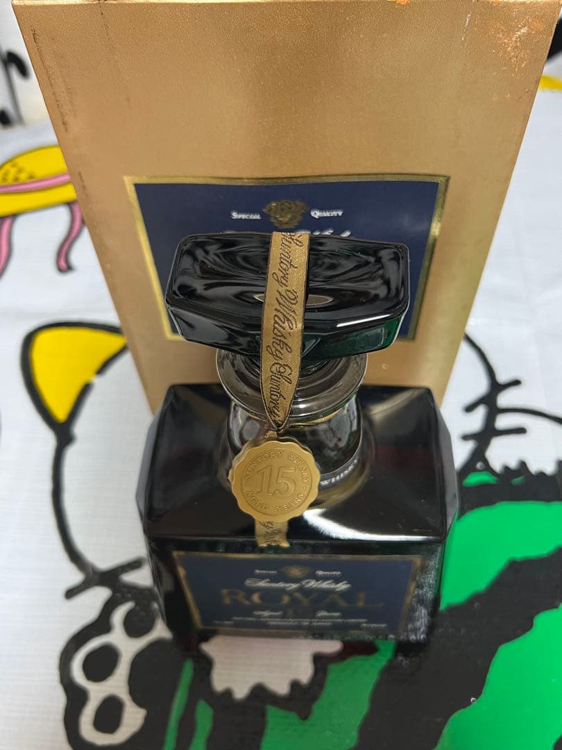 サントリー ウイスキー ローヤル プレミアム15年 ブルーラベル700ml