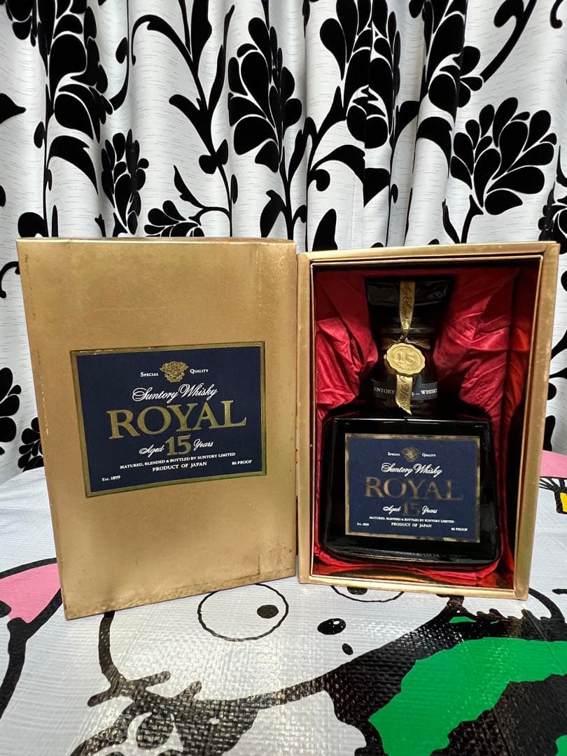 サントリー ウイスキー ローヤル プレミアム15年 ブルーラベル700ml
