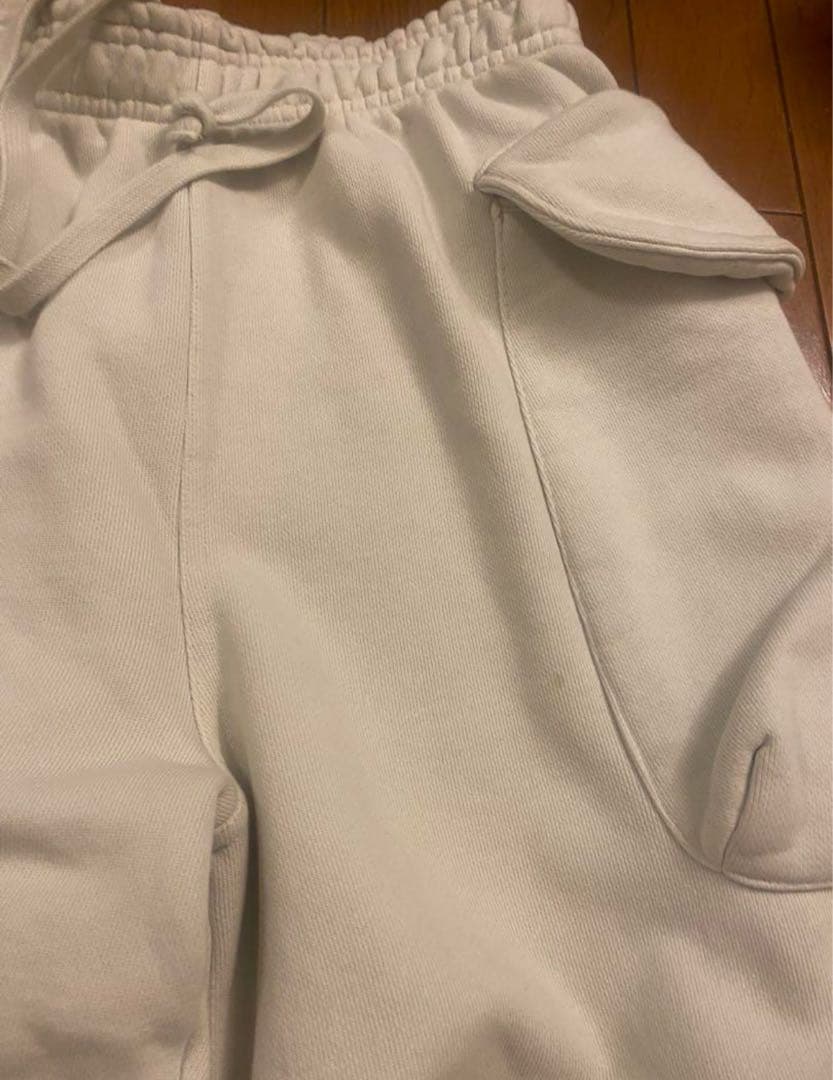 あおば着用　entire studios スウェットカーゴ