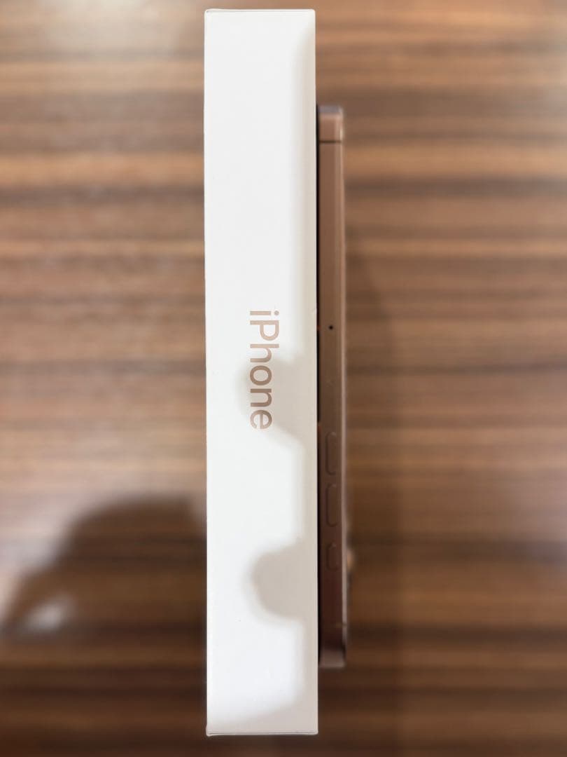 Apple iPhone 16Pro MAX ゴールド 本体 充電ケーブル付