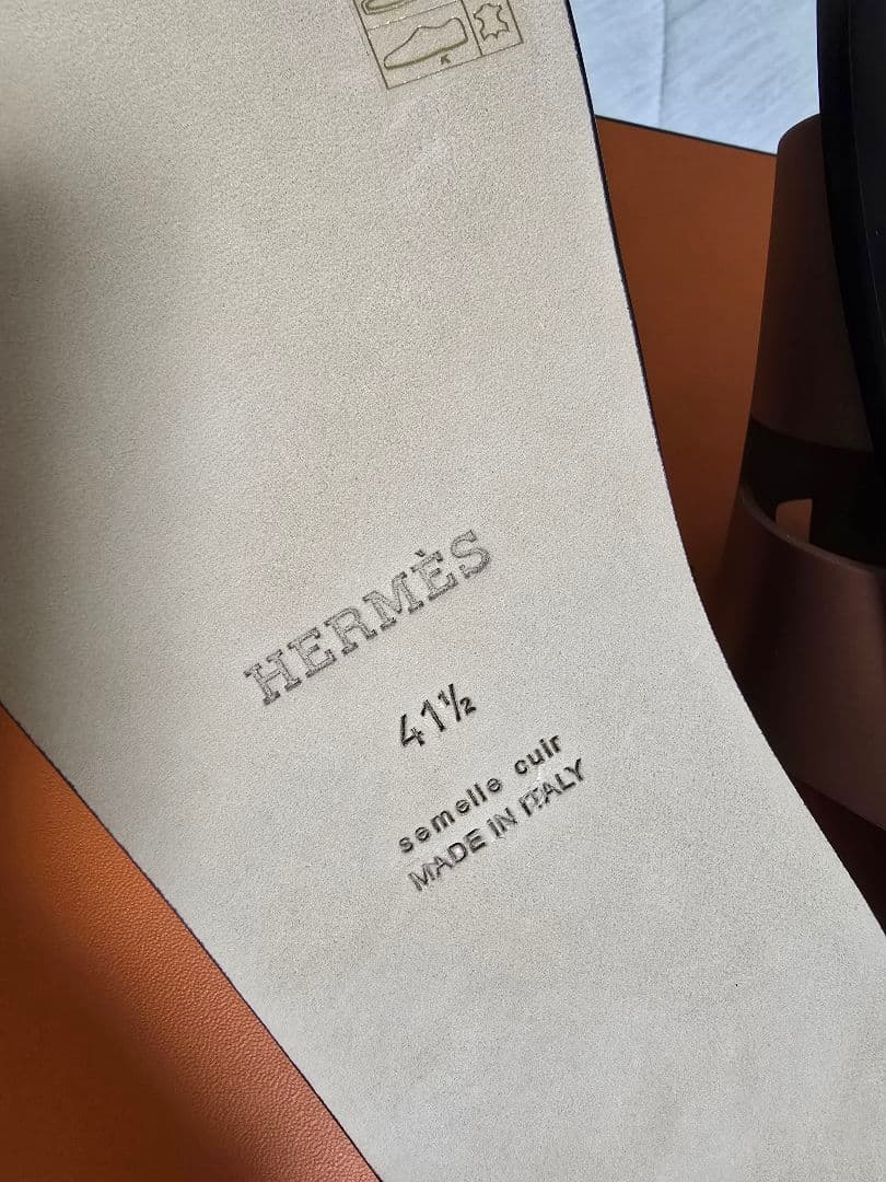 未使用　エルメス イズミール サンダル ゴールド 41.5