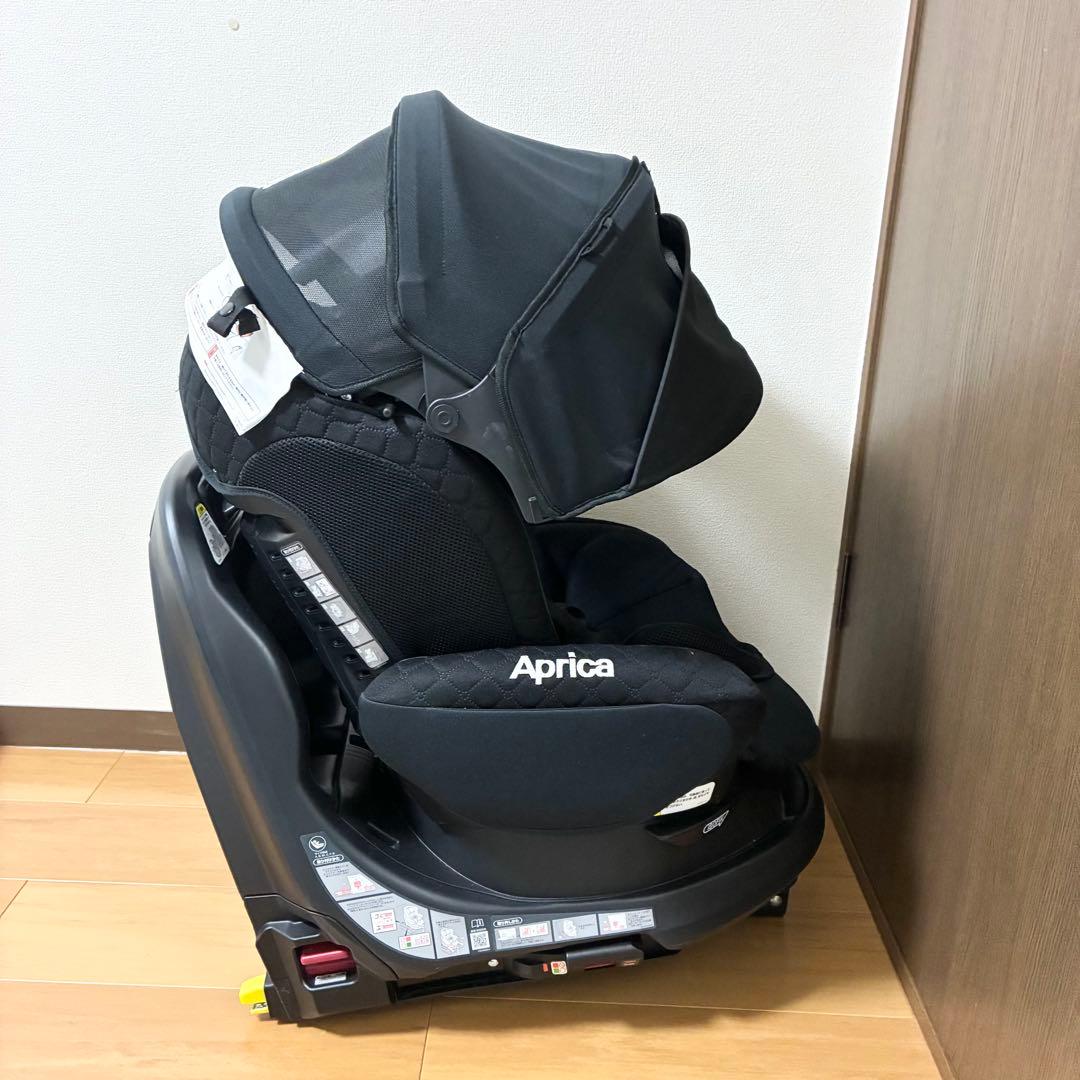 【美品】Aprica フラディア グロウ ISOFIX 2022357 黒 ①