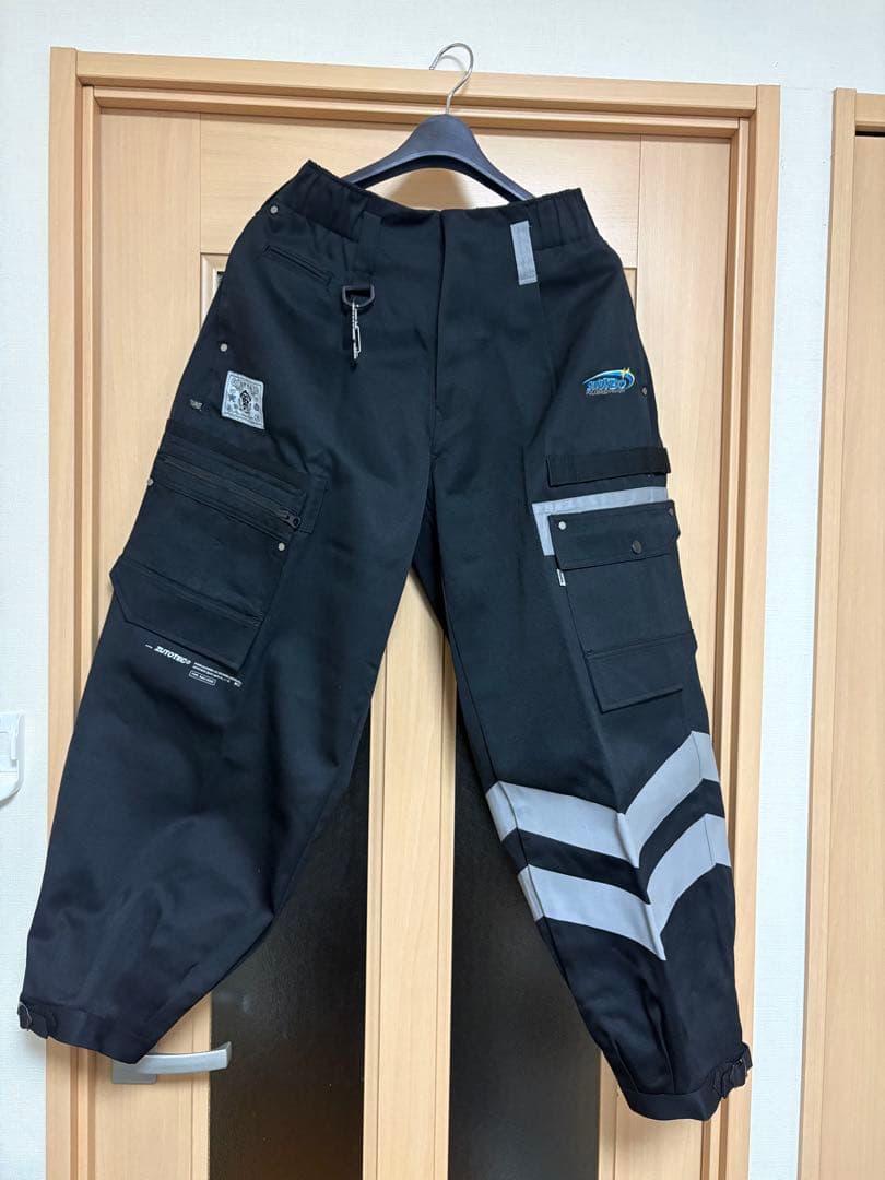 ZUTOMAYO × 寅壱 CARGO NIKKA