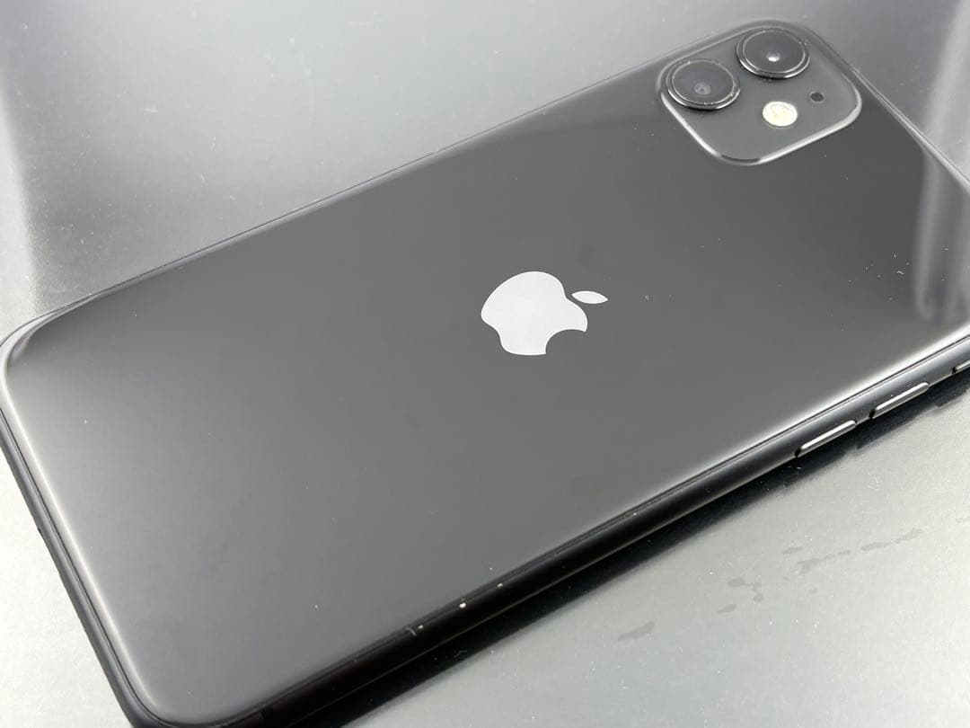 iPhone11 アイフォン 64GB ブラック SIM解除