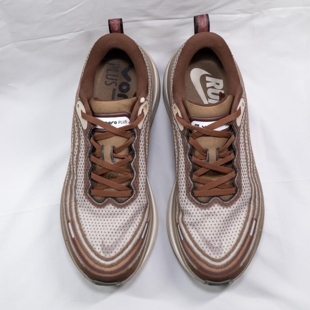 NIKE Vomero Plus QS　27.0cm