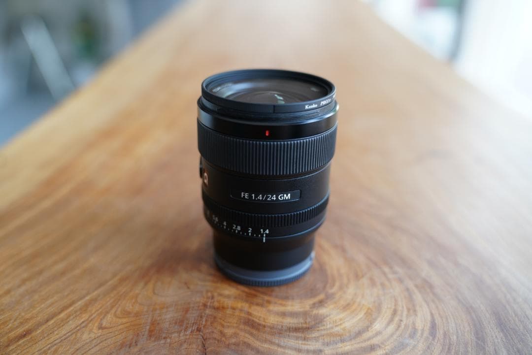 【美品・おまけ付き】カメラ ソニー 一眼レフ SONY FE 24mm F1.4