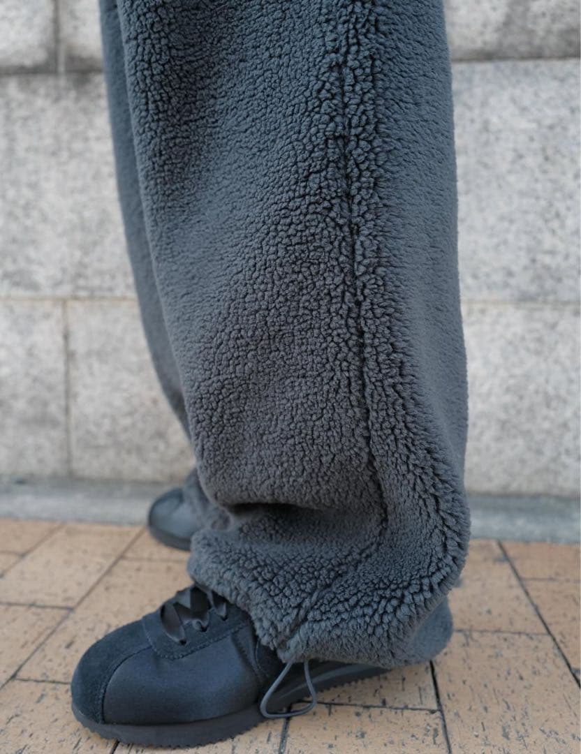 グレー フリース ワイドパンツ マチャット 36 新作
