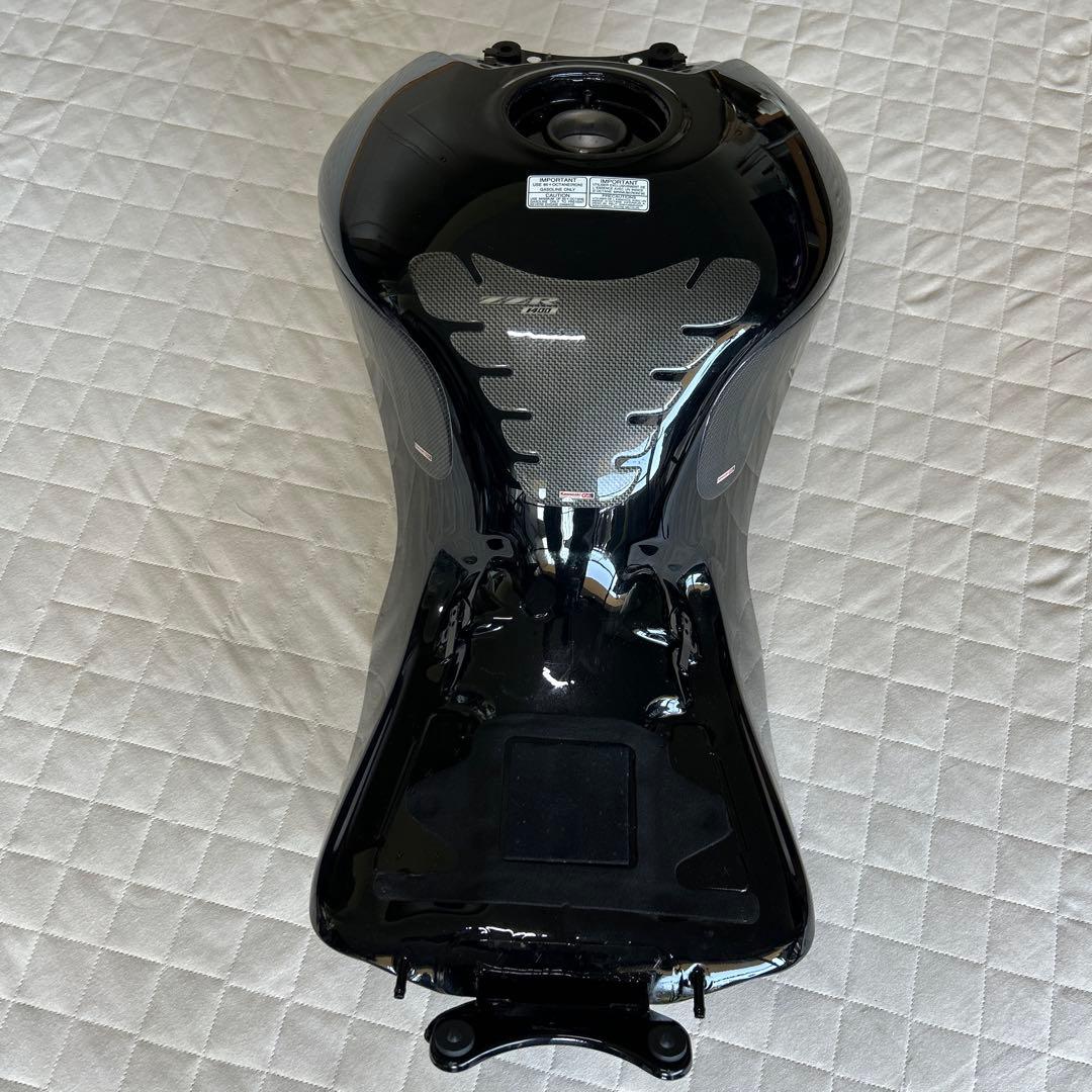 M*A様 ZZR1400 '06〜11年式 純正タンク（ブラック）