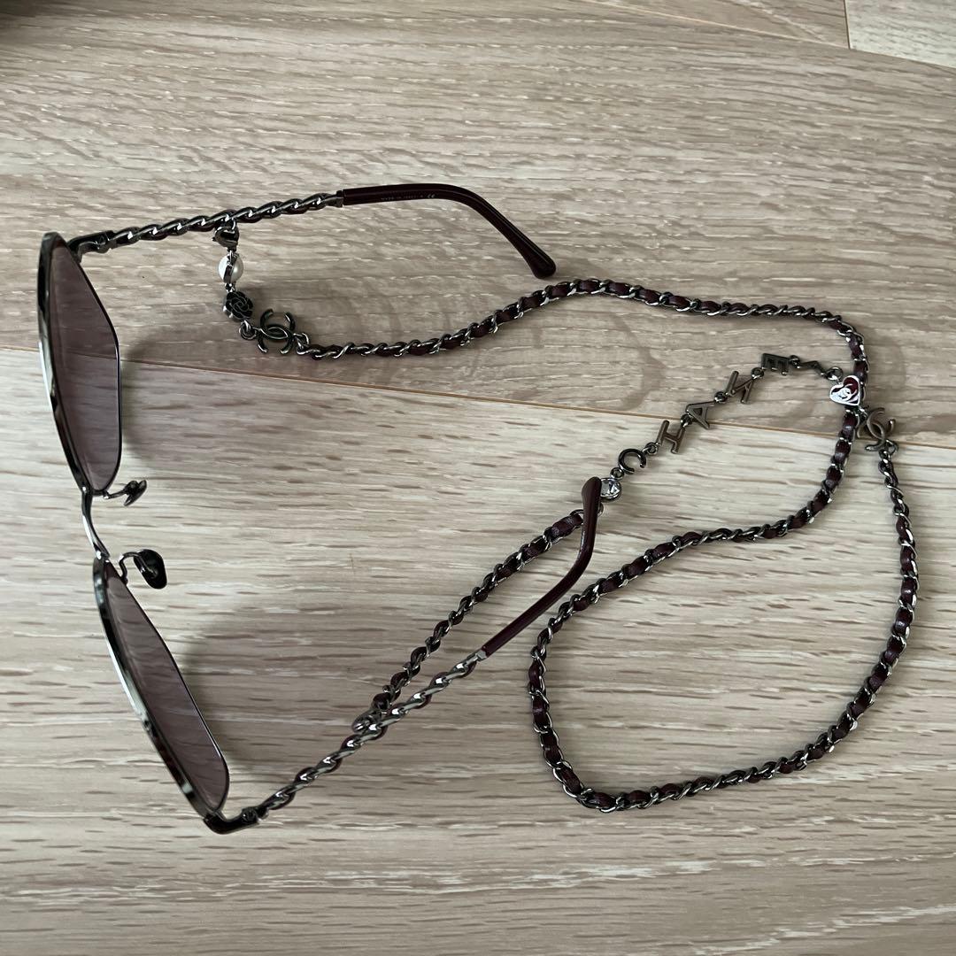 ご確約です。CHANELストラップ付きサングラス　ボルドー