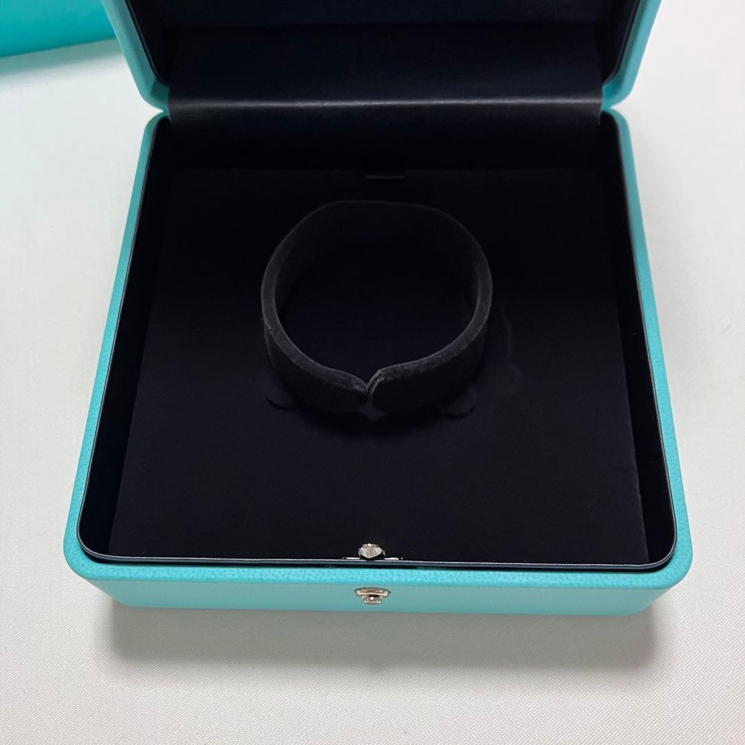 美品　ティファニー　バングルケース　空箱　ブレスレット　時計ケース　現行品