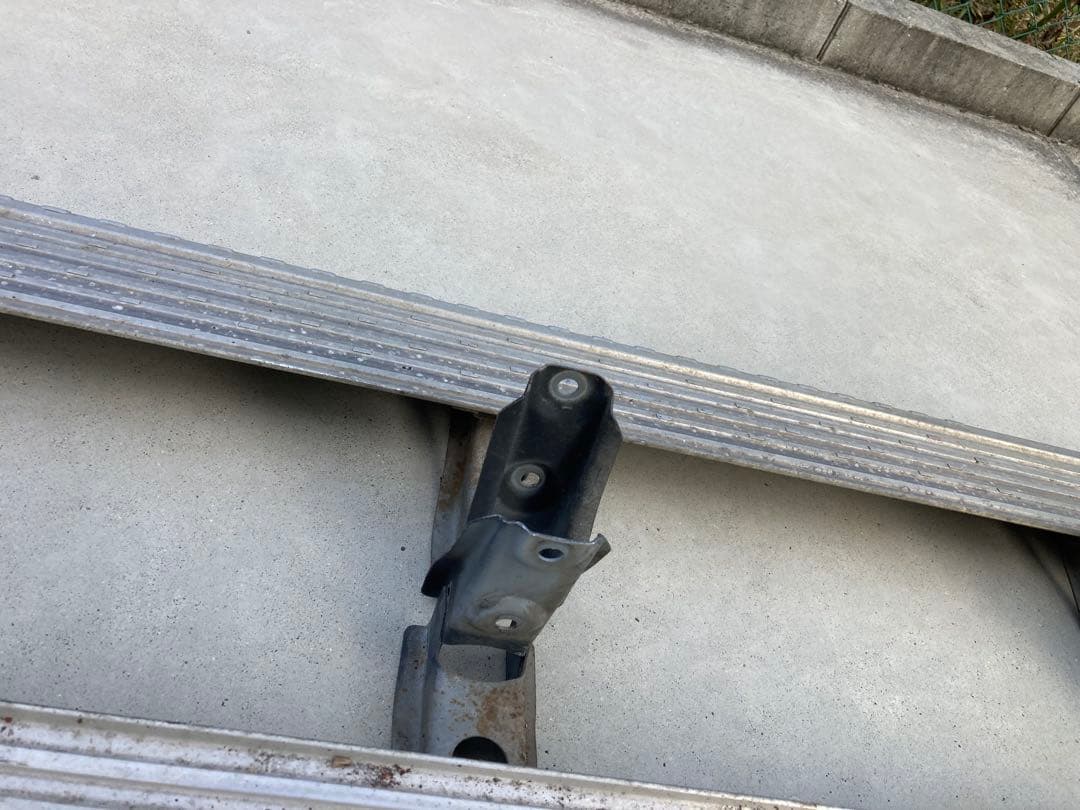 純正ステップ、ランクル70用HZJ76.77