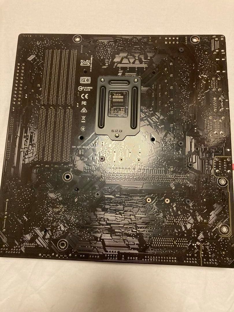 Intel i5-11400F ASUS B560 マザーボード　CPUファン