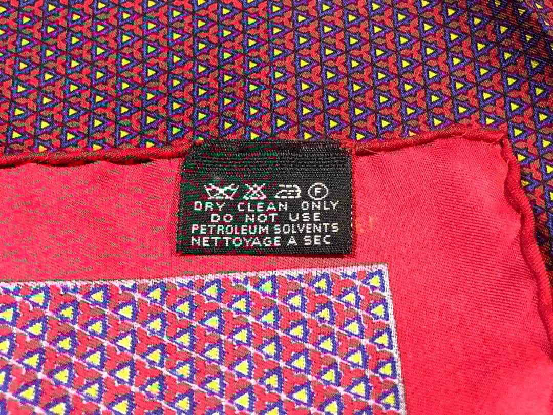 極美品☆CHANEL シャネル☆シルクハンカチorミニスカーフ