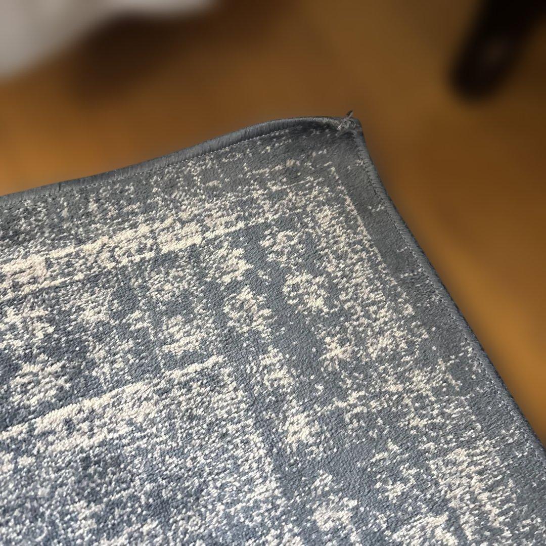 ウニコ　unico ラグ 140x200cm NEVEL