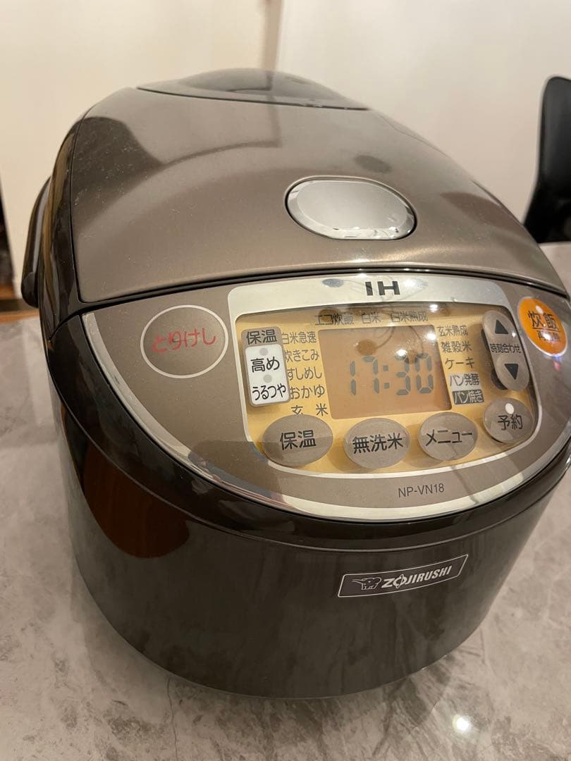 美品　象印 IH炊飯ジャー 極め炊き NP-VN18 2018年製　1升炊き