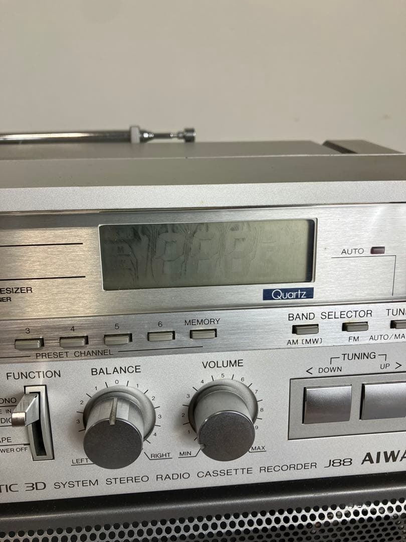 昭和レトロ　ラジオ　AIWA J88