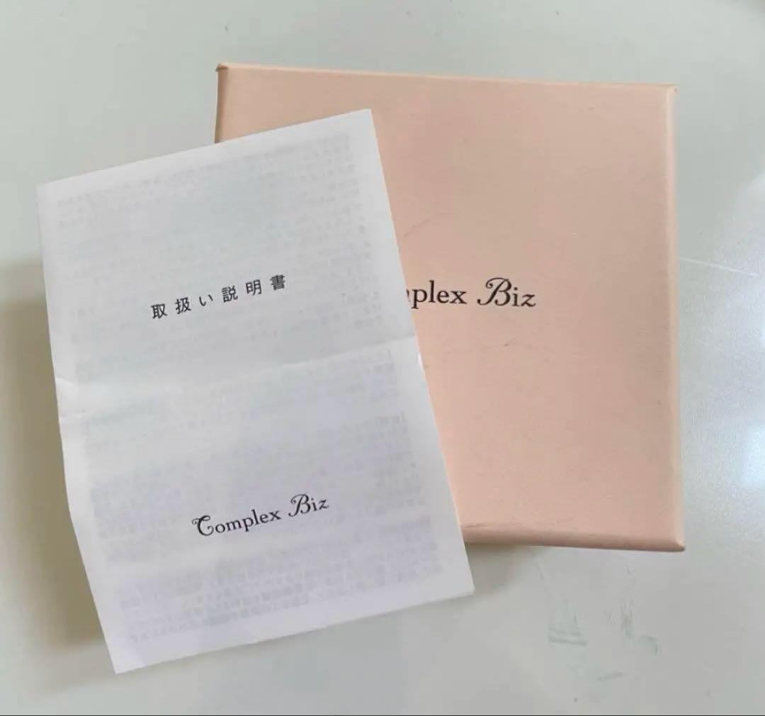 【新品未使用】Complex Biz 花の装飾 ヘアクリップ