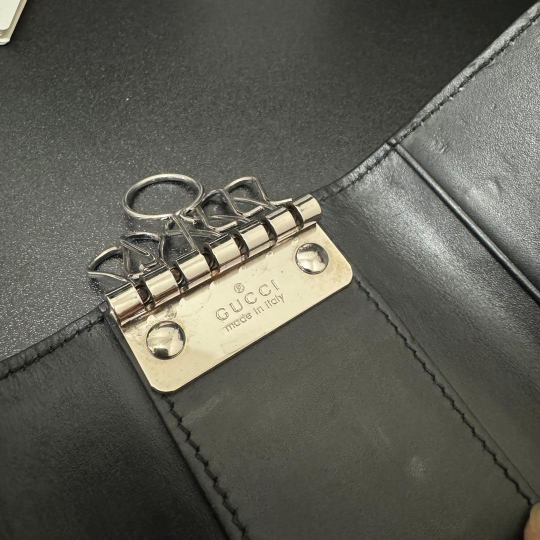 『箱,付属品完備』 GUCCI キーケース レザー GGライン 6連リング