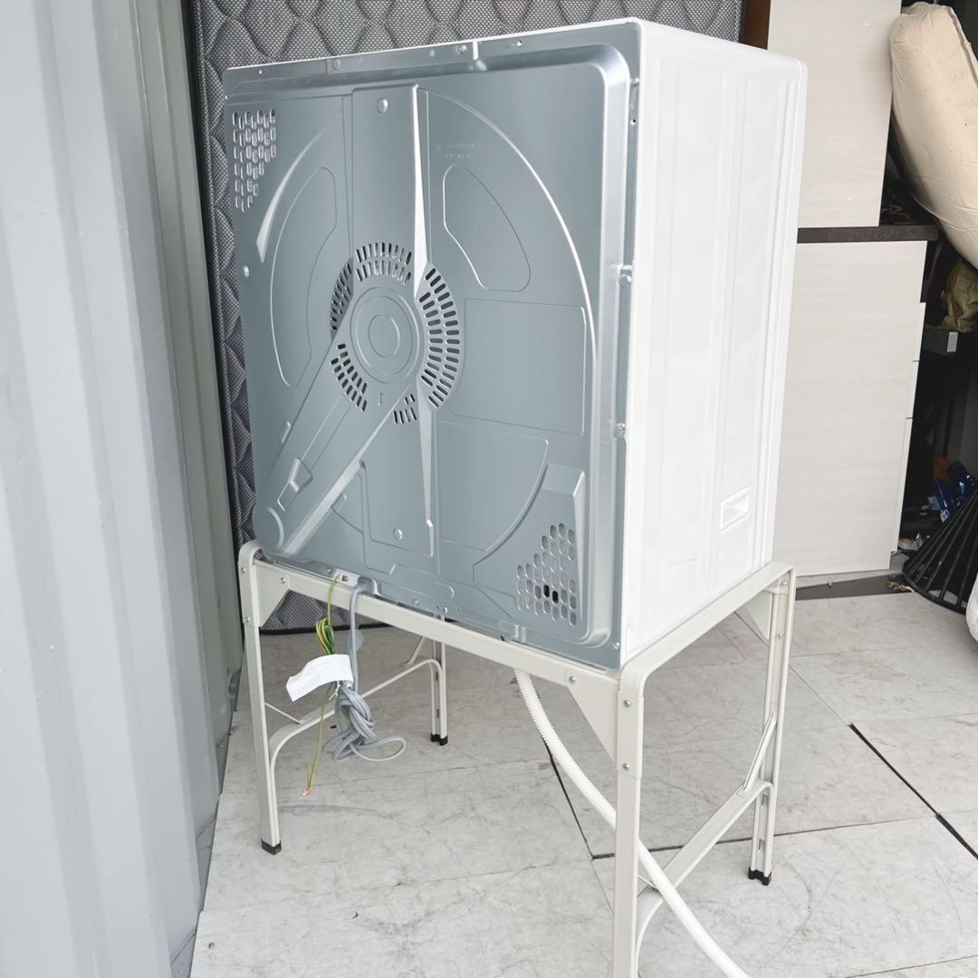 送料無料！最新！パナソニックユニット台付き電気衣類乾燥機 NH-D603✨