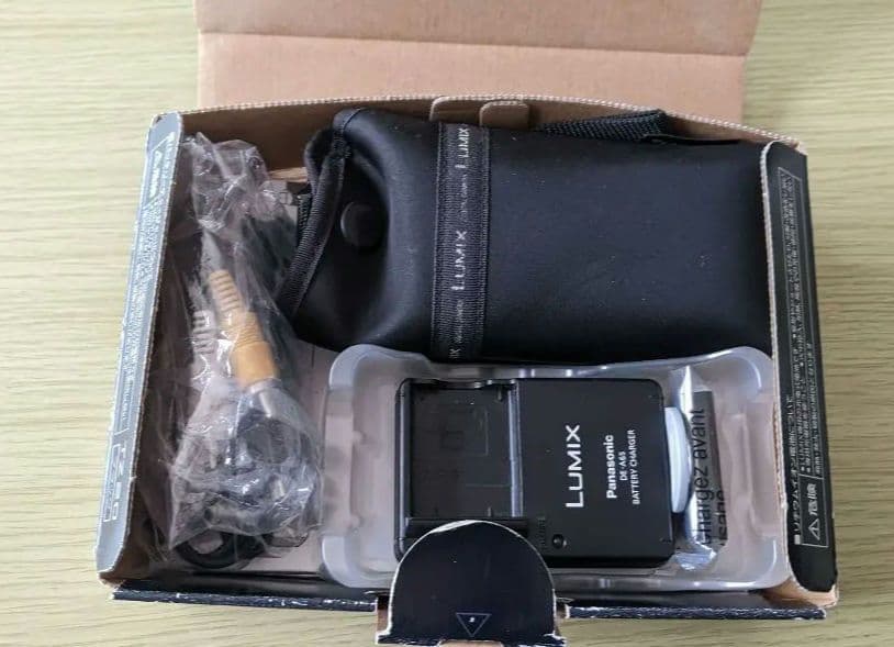 【値下げしました】Panasonic LUMIX TZ20 コンデジ