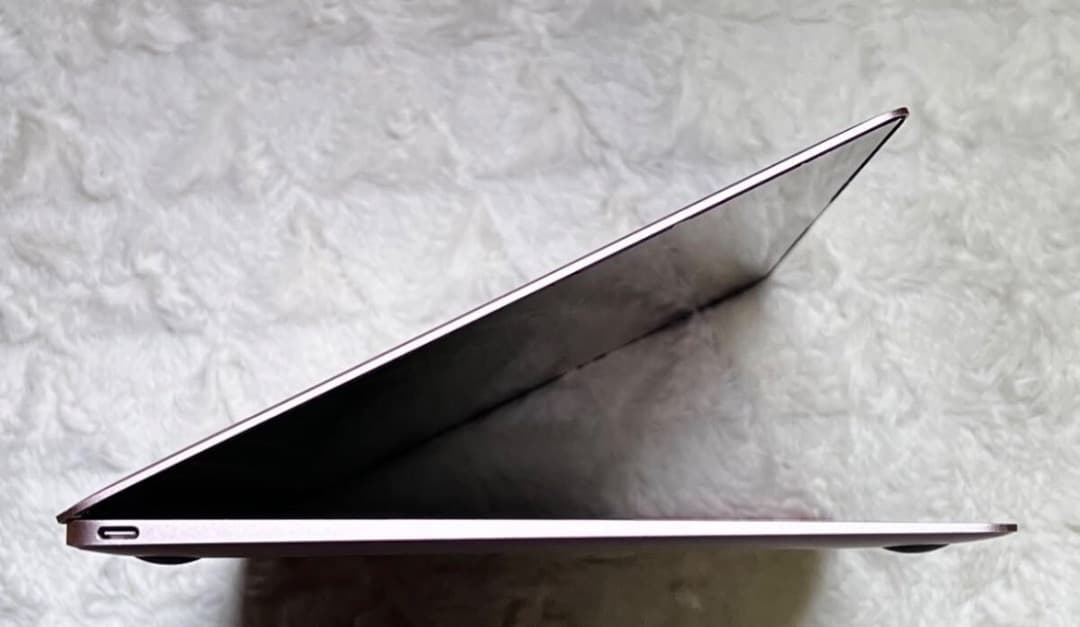 MacBook / 12-inch Core m7【cs6 / Office】