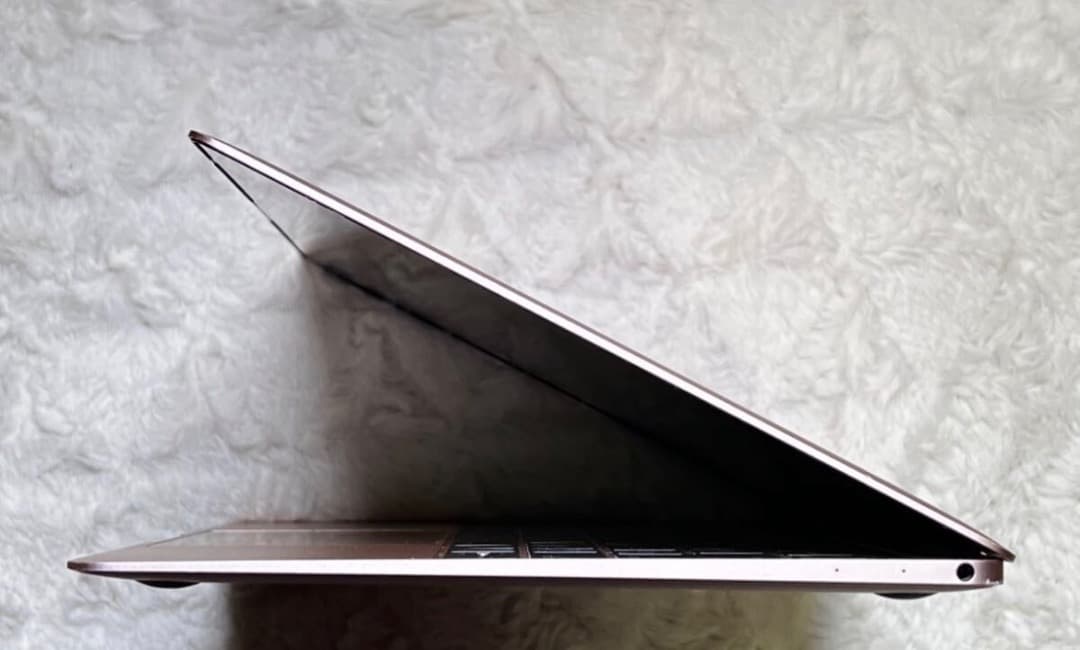 MacBook / 12-inch Core m7【cs6 / Office】