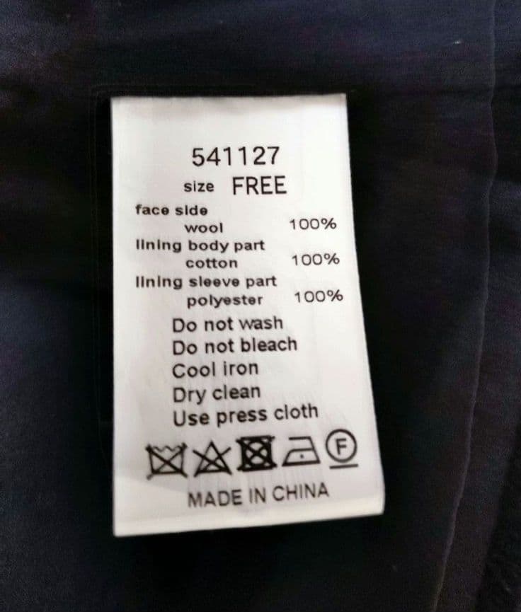 【専用】マオメイド 圧縮ウールダブルボタンミドル丈フーディジャケット　黒