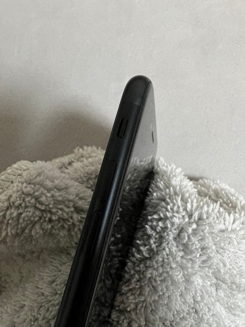 iPhone SE 第3世代 (SE3) ミッドナイト 128GB