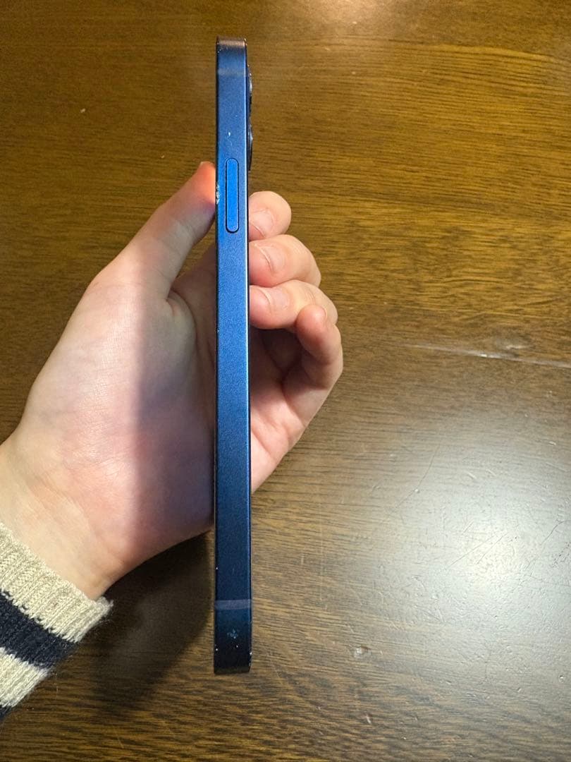 iPhone 12 ブルー　64GB