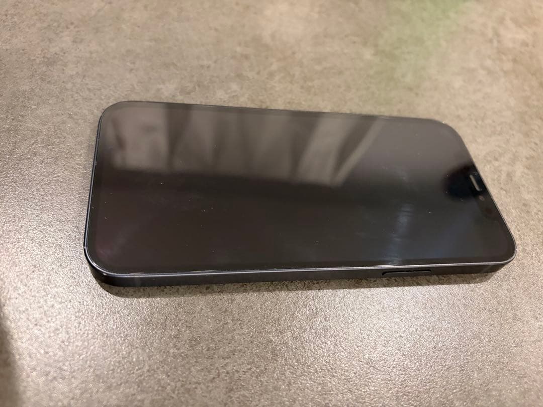 iPhone12 128GB データ削除済み