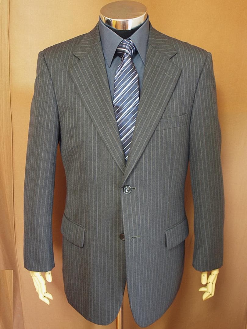 グレーxストライプ柄２ボタンスーツ(A6)冬よりの秋冬物セットアップ
