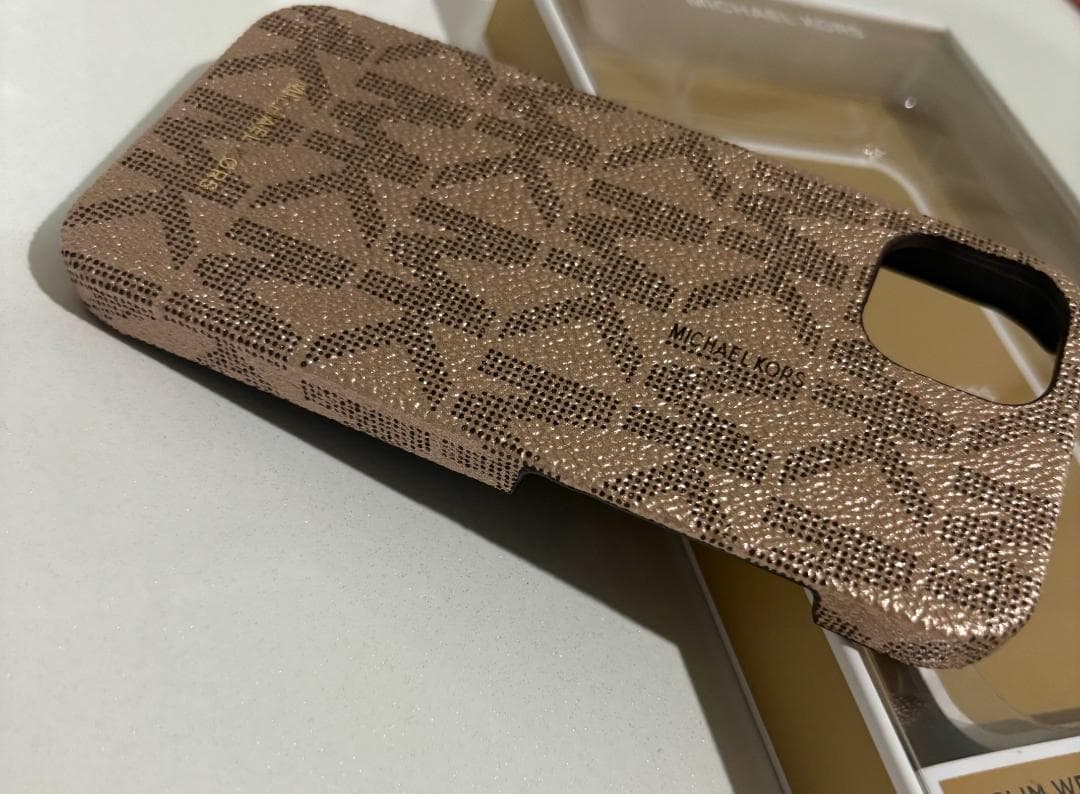 マイケルコース iPhone13対応✨ロゴ入りローズピンクケース