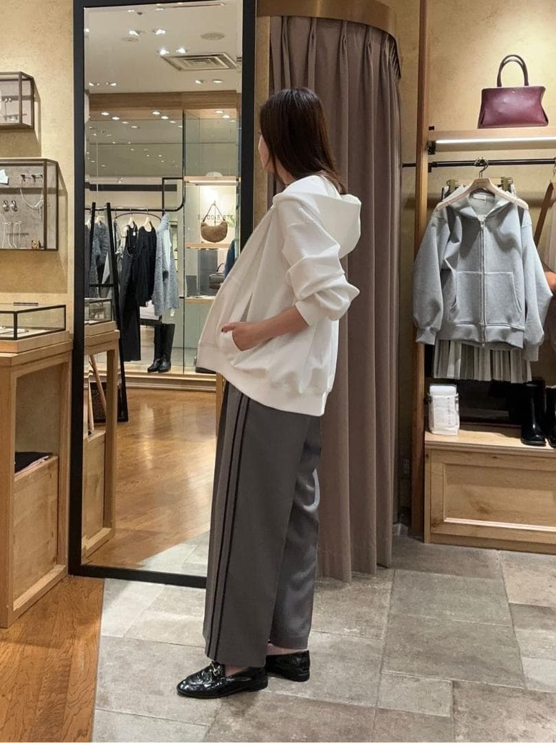 新品 RIVE DROITE リバイバル バックテールZIPパーカー ホワイト