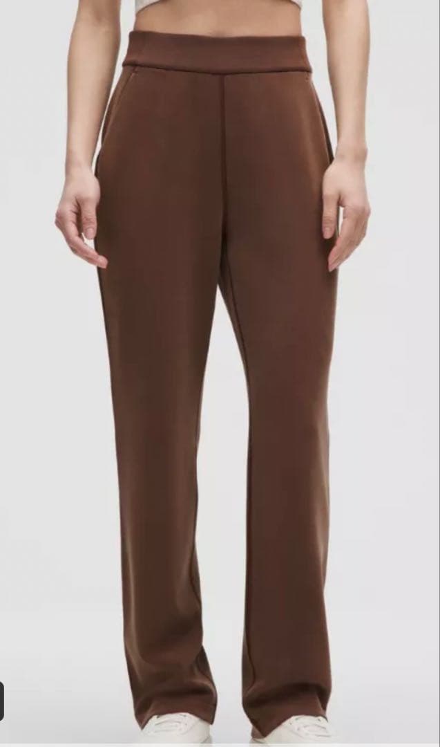 新品 ルルレモンSoftstreme ハイライズ ストレートレッグパンツ XS