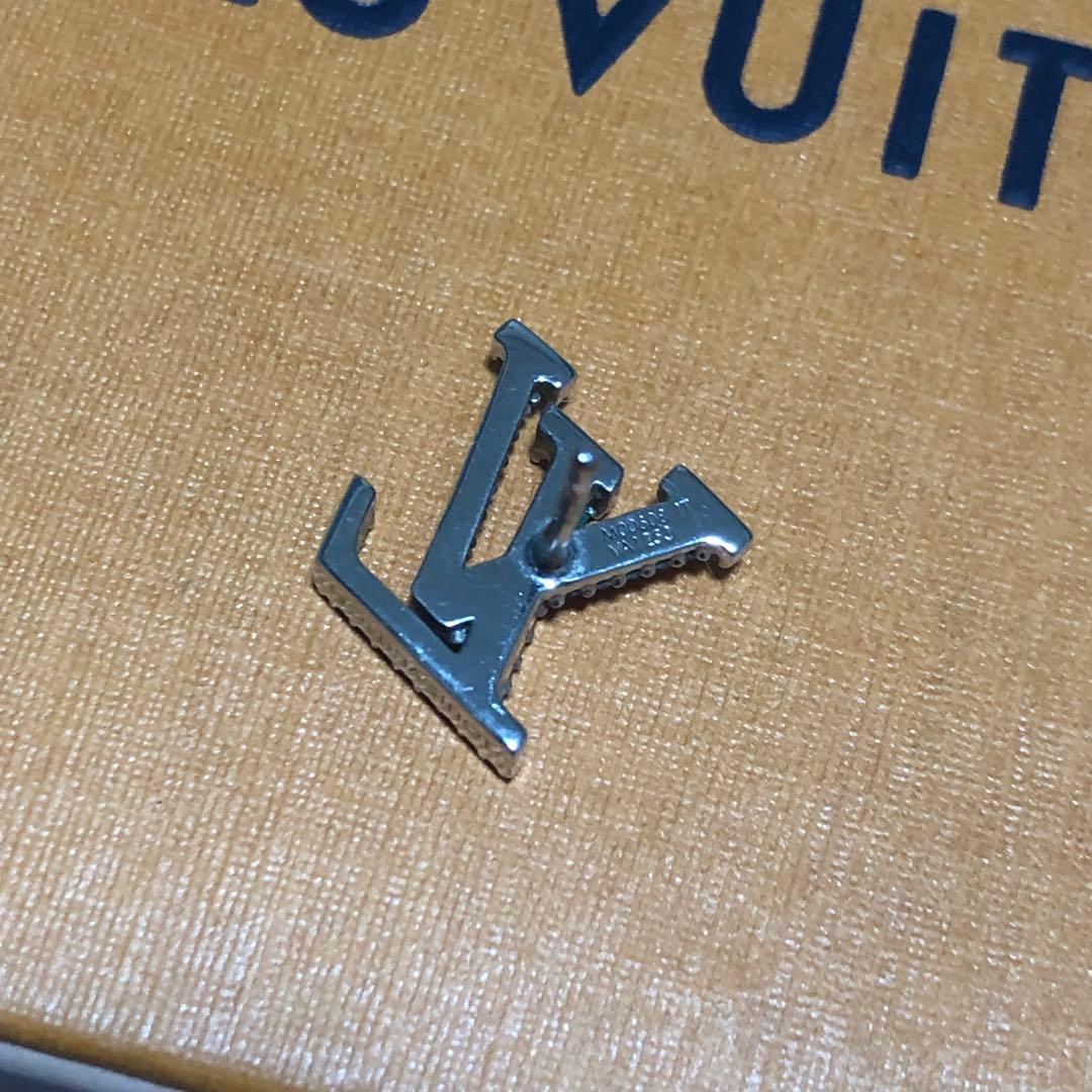 ゲロネコヤマト様　ヴィトン アイコニック ピアス　片耳　シルバー