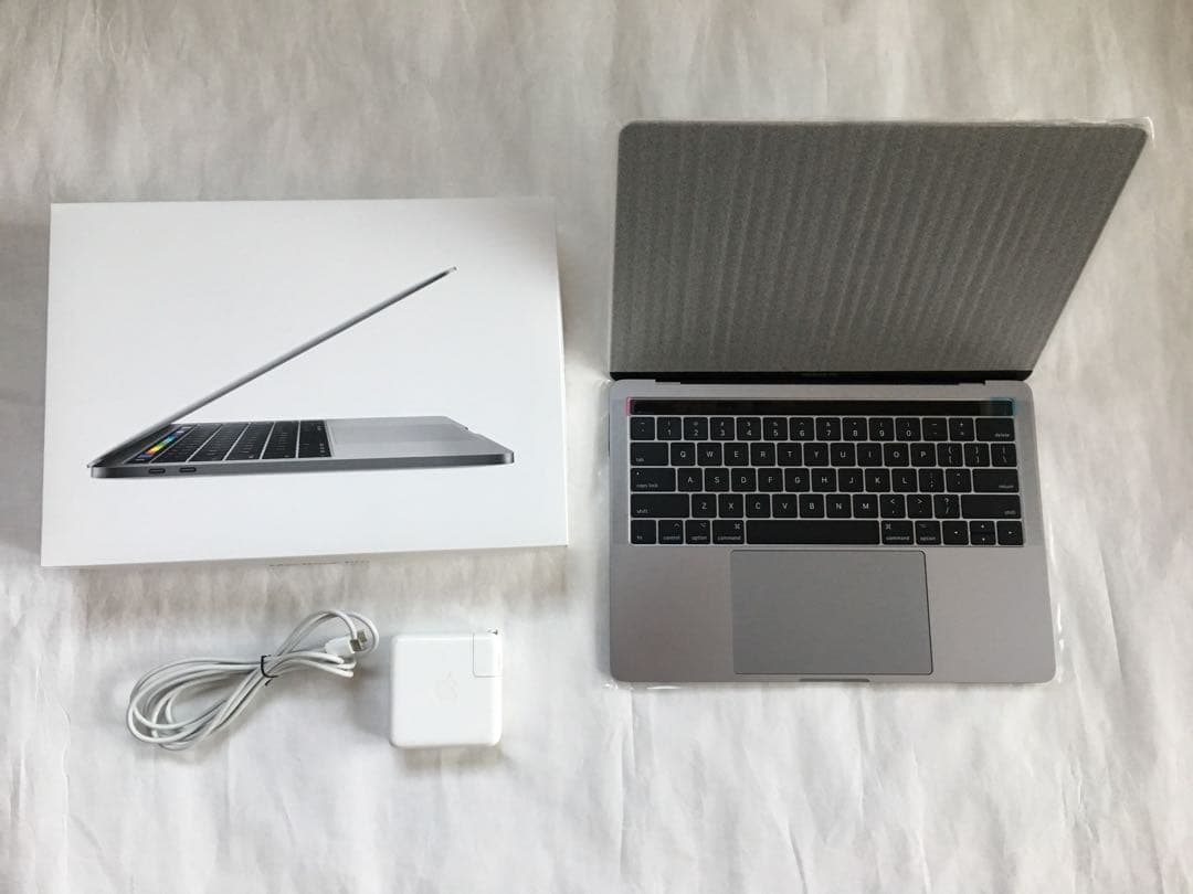 美品 MacBook Pro 2016 Touch Bar 13インチ USキー