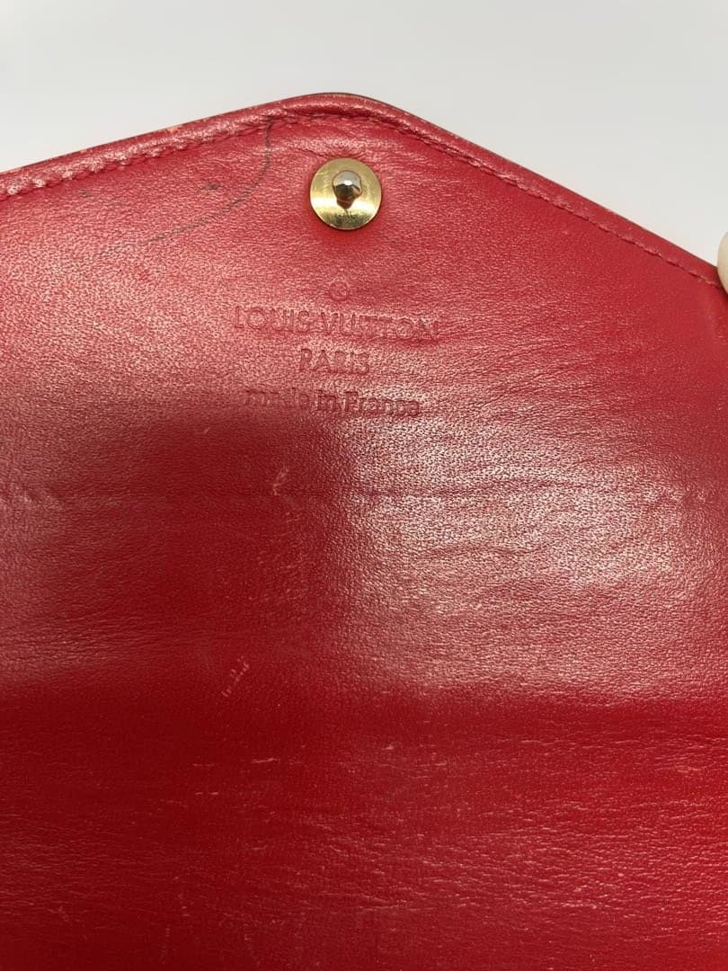 長財布　ヴィトン　ポルトフォイユサラ　ヴェルニ