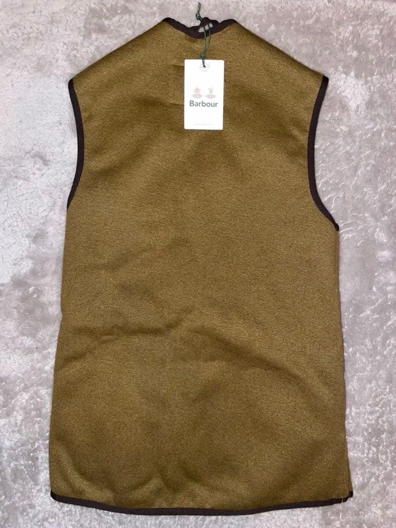 新品タグ付き　BARBOUR フロントジップ ファー ライナー ベスト　32