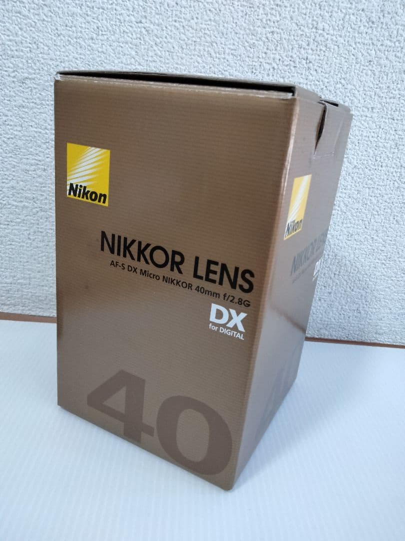 Nikon AF-S DX Micro 40mm f/2.8G フード・箱付